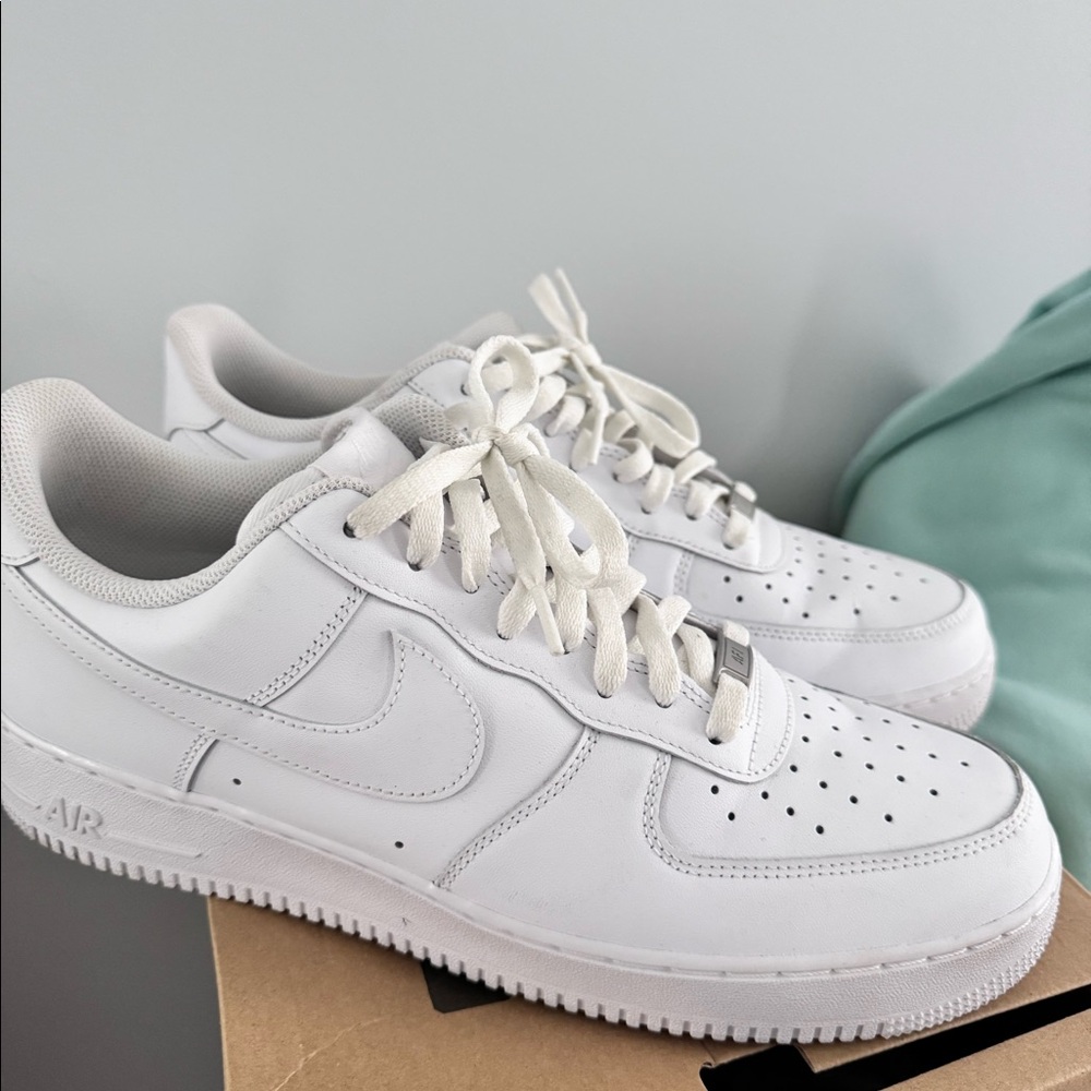 nike wore 3 times